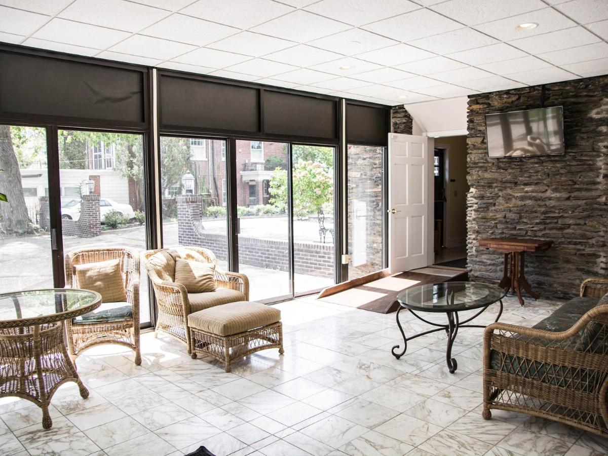לינה וארוחת בוקר האריסברג The Manor On Front מראה חיצוני תמונה
